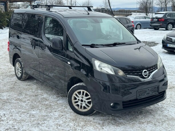 nissan-nv200-diesel-2013-big-0