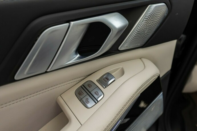 bmw-x7-bensin-2020-big-62