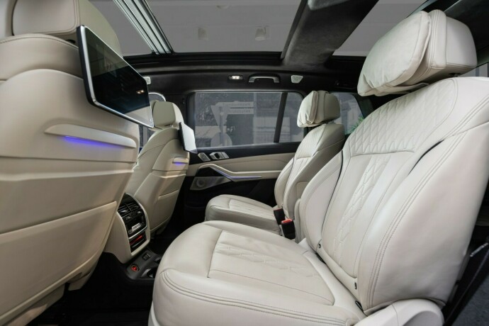 bmw-x7-bensin-2020-big-60