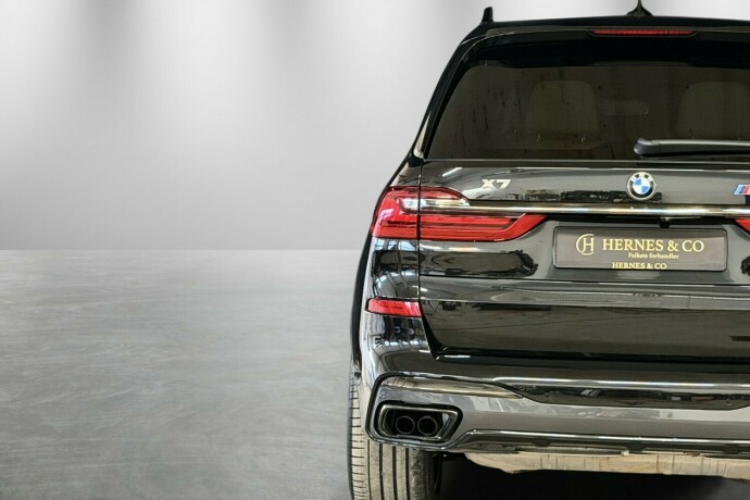 bmw-x7-bensin-2020-big-36