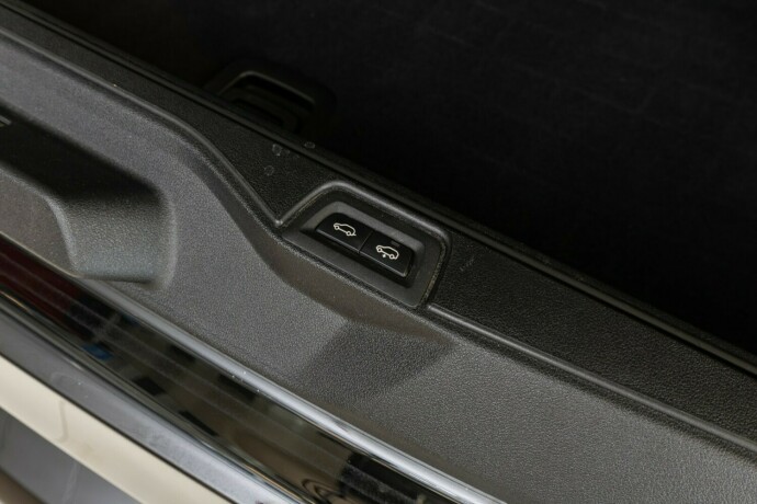 bmw-x7-bensin-2020-big-83