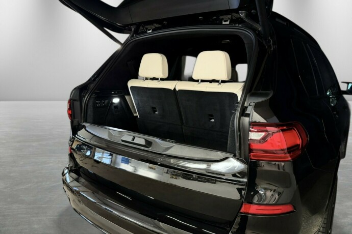 bmw-x7-bensin-2020-big-32
