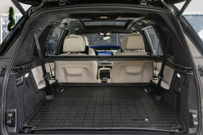 bmw-x7-bensin-2020-big-78