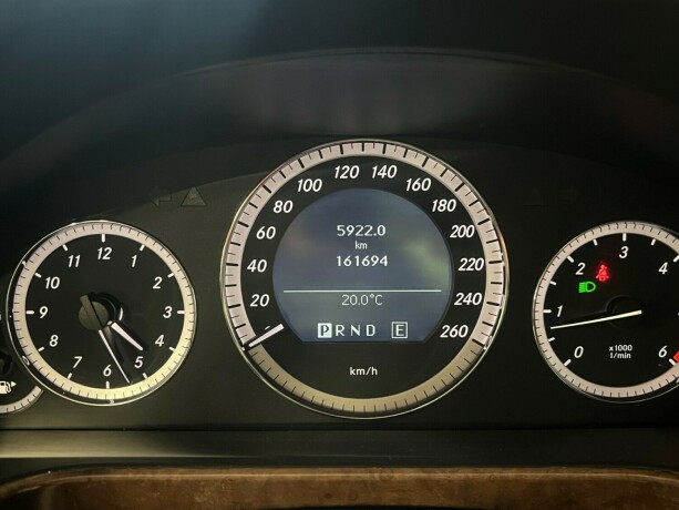 mercedes-benz-e-klasse-diesel-2011-big-25