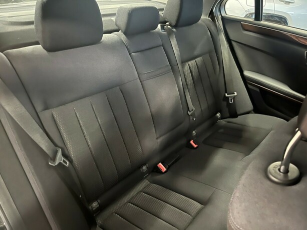 mercedes-benz-e-klasse-diesel-2011-big-20