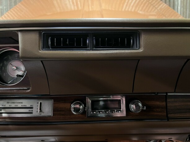 oldsmobile-cutlass-bensin-1972-big-28