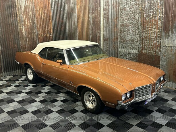 oldsmobile-cutlass-bensin-1972-big-1
