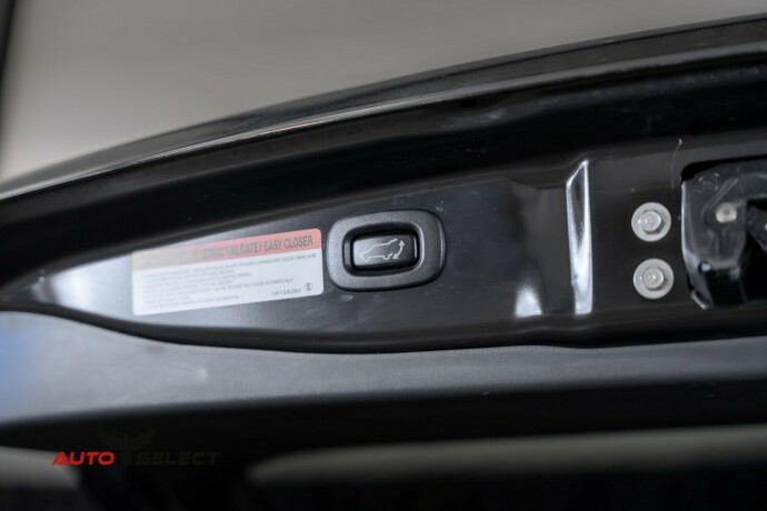 mitsubishi-outlander-elektrisitetbensin-2016-big-11