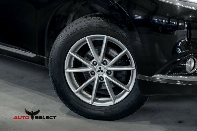 mitsubishi-outlander-elektrisitetbensin-2016-big-2