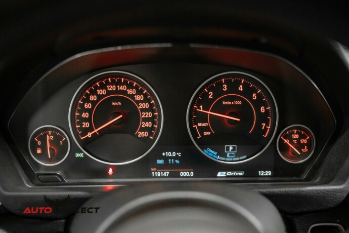 bmw-3-serie-elektrisitetbensin-2017-big-31