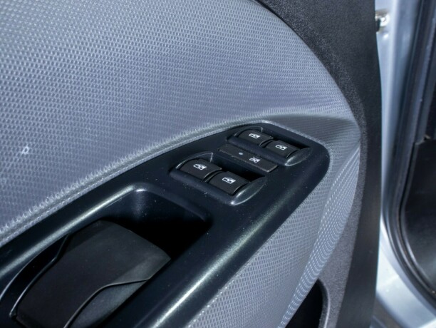 fiat-doblo-diesel-2015-big-35