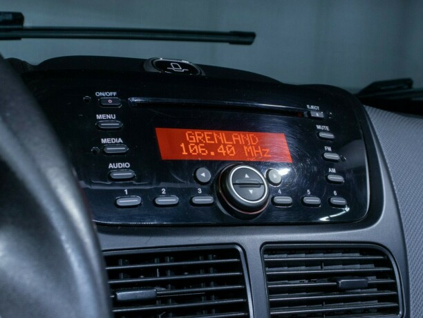 fiat-doblo-diesel-2015-big-45