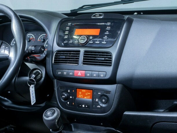 fiat-doblo-diesel-2015-big-32