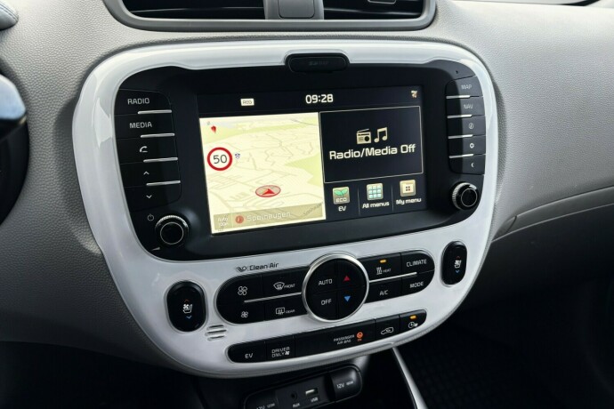 kia-soul-elektrisitet-2015-big-20