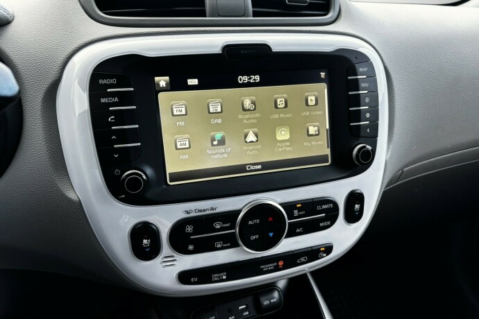 kia-soul-elektrisitet-2015-big-17