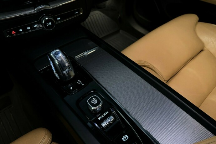 volvo-xc-60-elektrisitetbensin-2018-big-28