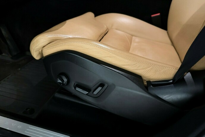 volvo-xc-60-elektrisitetbensin-2018-big-8