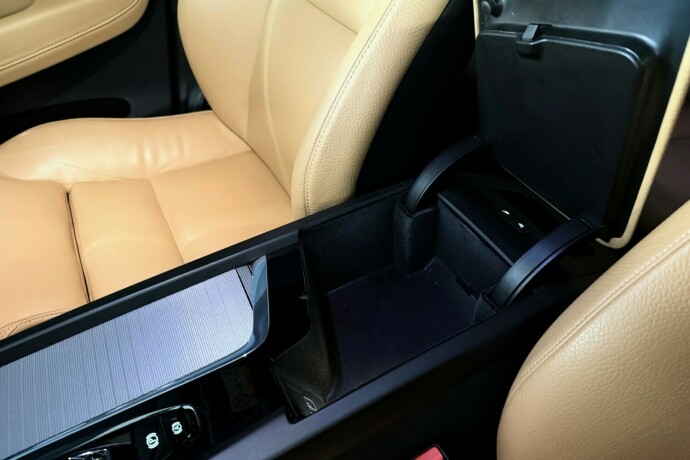 volvo-xc-60-elektrisitetbensin-2018-big-33