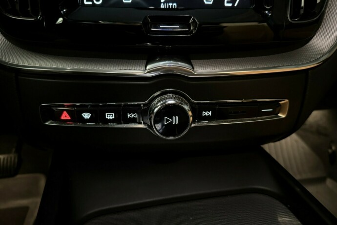 volvo-xc-60-elektrisitetbensin-2018-big-24