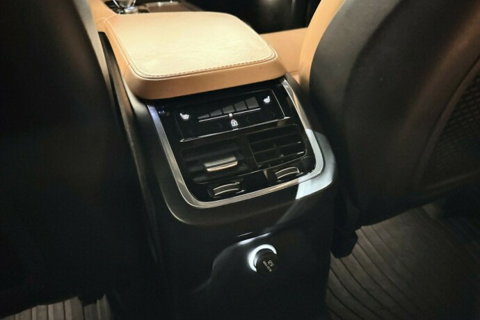 volvo-xc-90-elektrisitetbensin-2020-big-42