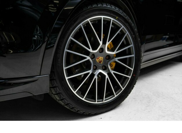 porsche-cayenne-elektrisitetbensin-2019-big-2