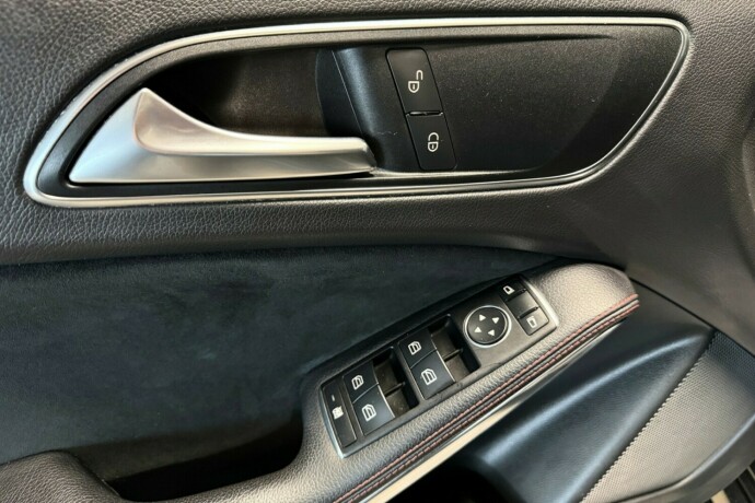 mercedes-benz-a-klasse-bensin-2014-big-32