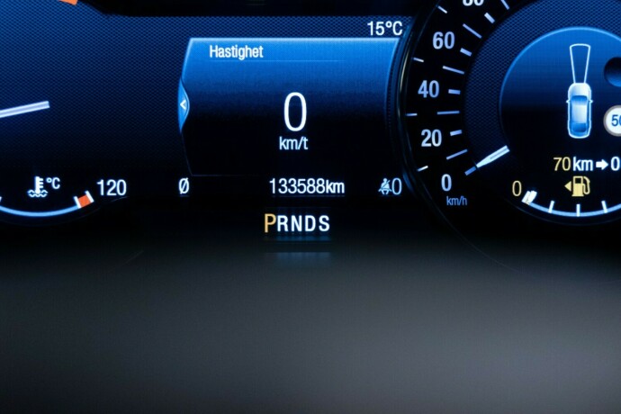 ford-mondeo-diesel-2018-big-17