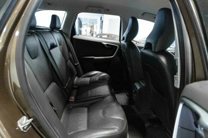 volvo-xc-60-diesel-2015-big-9