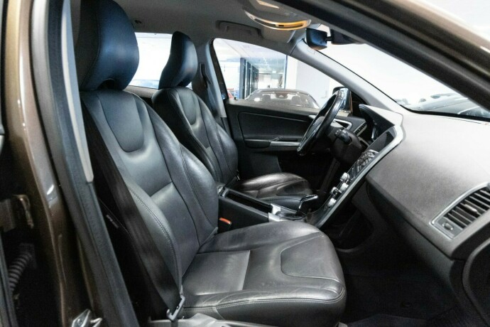 volvo-xc-60-diesel-2015-big-10