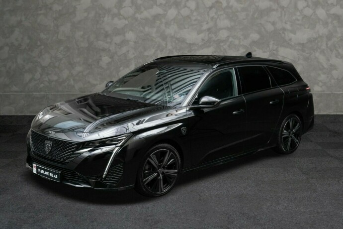 peugeot-308-elektrisitetbensin-2022-big-1