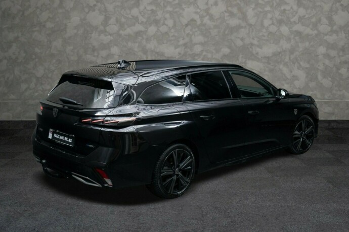 peugeot-308-elektrisitetbensin-2022-big-9