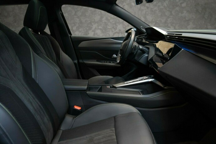 peugeot-308-elektrisitetbensin-2022-big-32