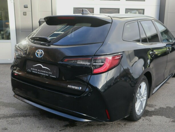 toyota-corolla-elektrisitetbensin-2019-big-5
