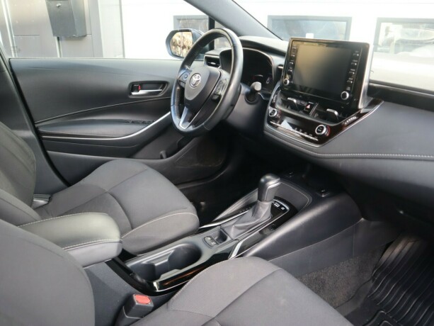 toyota-corolla-elektrisitetbensin-2019-big-7