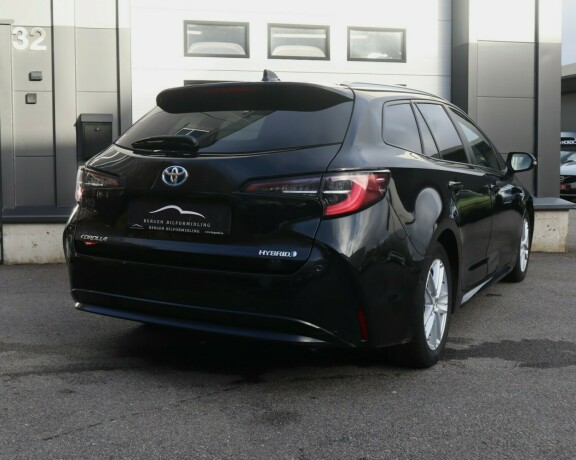 toyota-corolla-elektrisitetbensin-2019-big-3