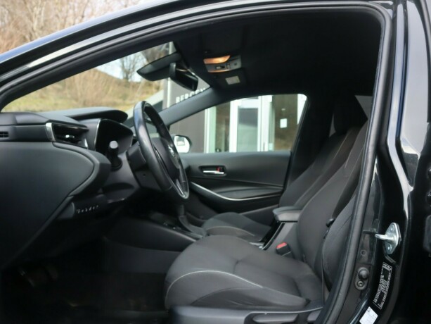 toyota-corolla-elektrisitetbensin-2019-big-6