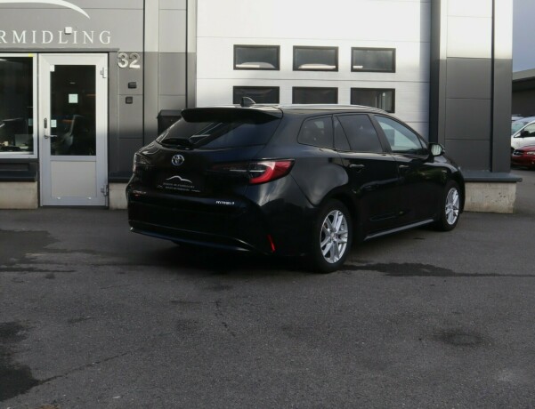 toyota-corolla-elektrisitetbensin-2019-big-1