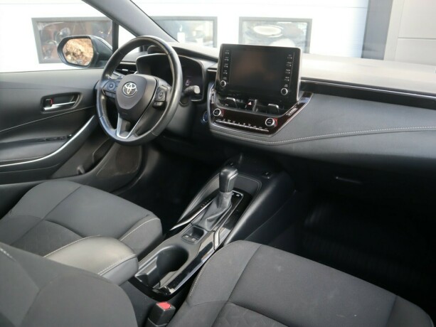 toyota-corolla-elektrisitetbensin-2019-big-11