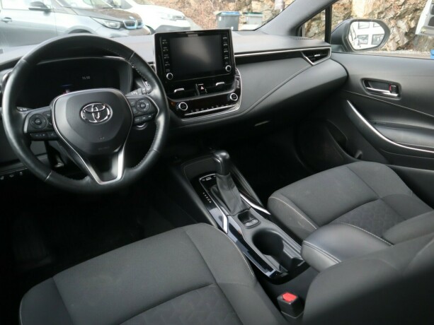 toyota-corolla-elektrisitetbensin-2019-big-9