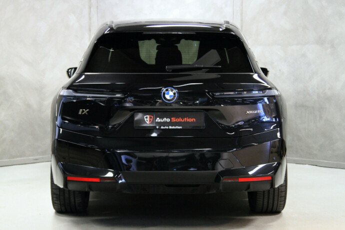 bmw-ix-elektrisitet-2022-big-23