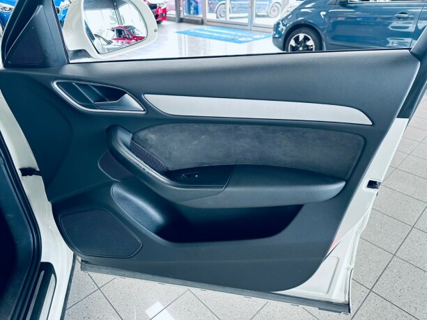 audi-q3-diesel-2012-big-30