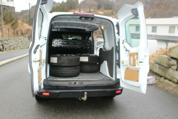 ford-transit-connect-diesel-2020-big-4