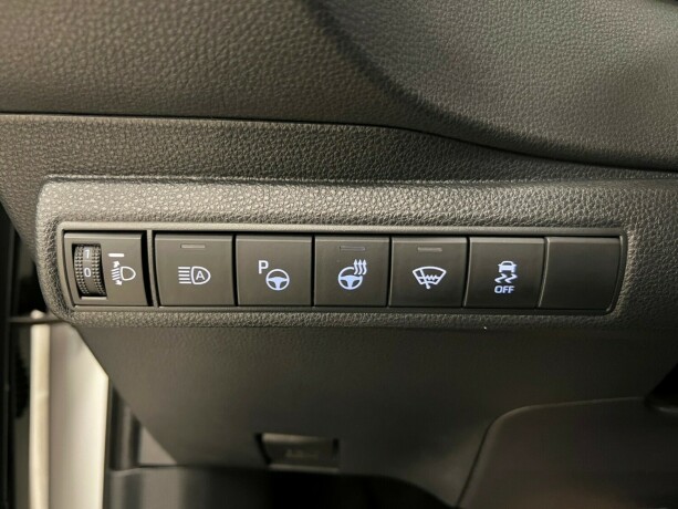 toyota-corolla-elektrisitetbensin-2022-big-15