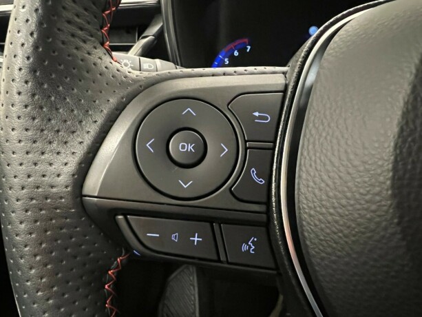 toyota-corolla-elektrisitetbensin-2022-big-12