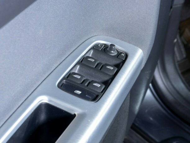 volvo-s40-diesel-2011-big-20