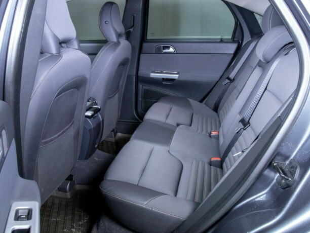 volvo-s40-diesel-2011-big-38