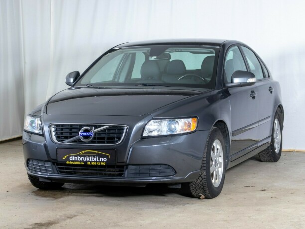 volvo-s40-diesel-2011-big-2