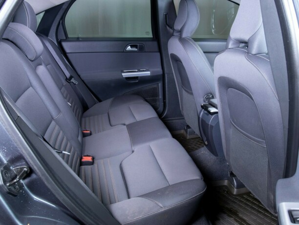 volvo-s40-diesel-2011-big-43