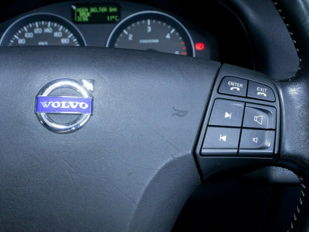 volvo-s40-diesel-2011-big-25