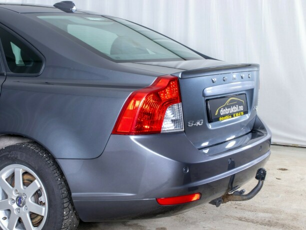 volvo-s40-diesel-2011-big-8